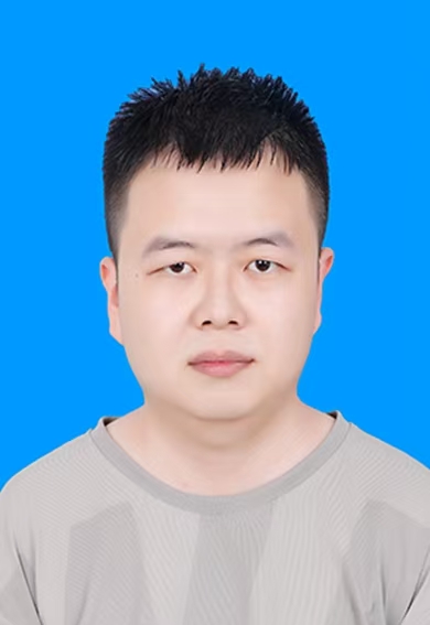 董帆